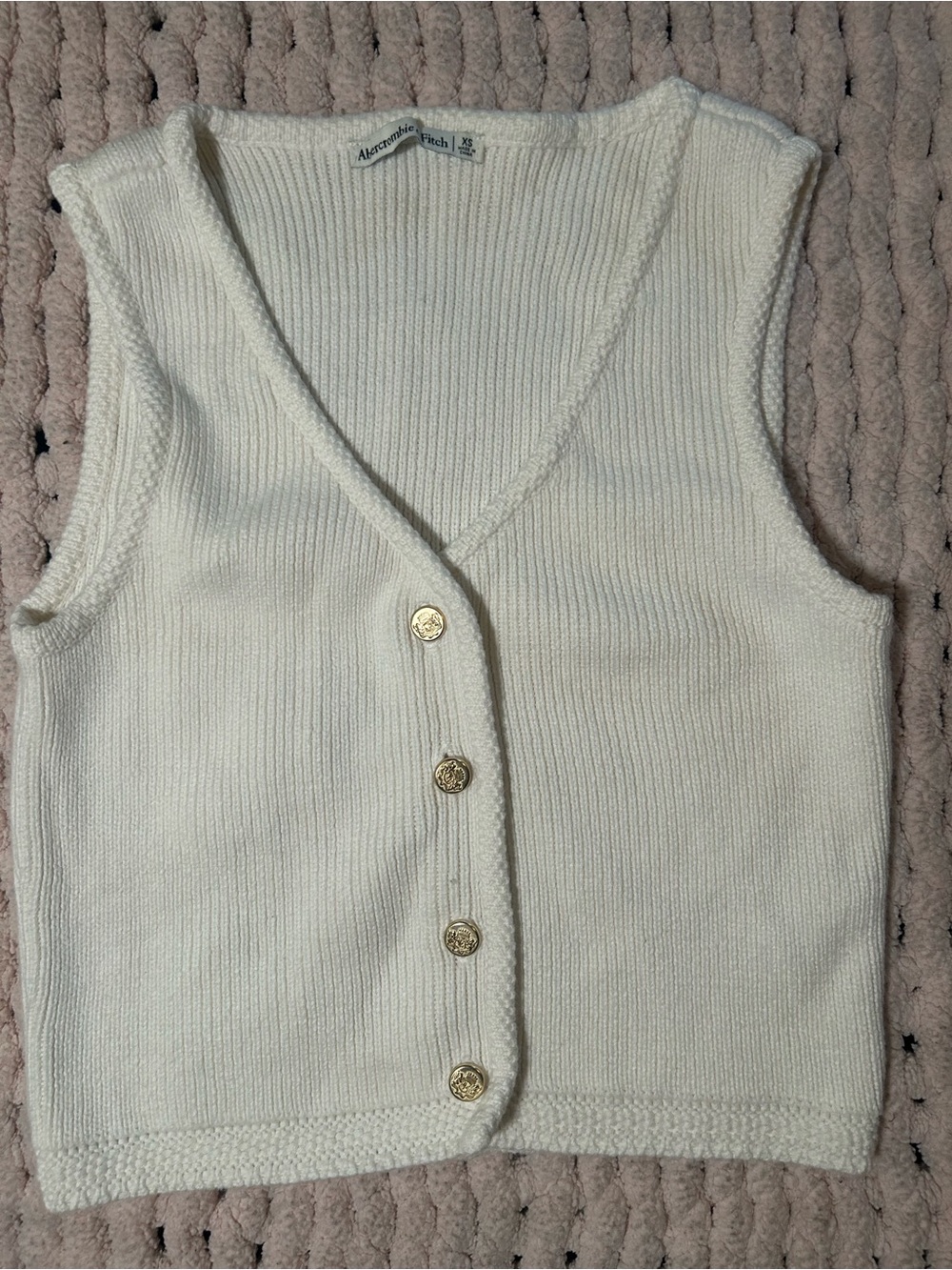 Abercrombie & Fitch White Knit V-Neck Button Sweater Vest with